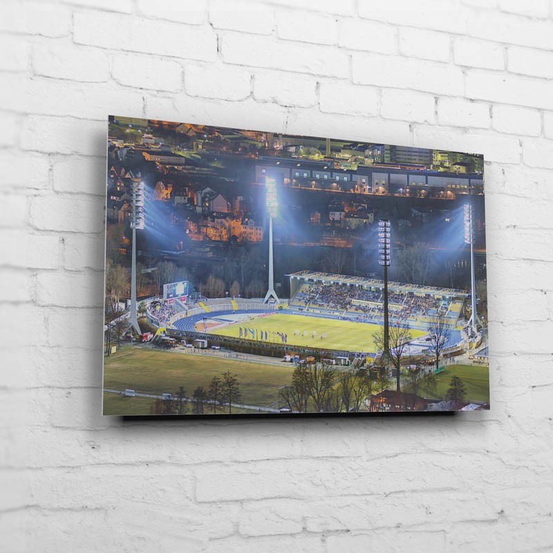 Ernst Abbe Stadion mit den "Alten Flutlichtmasten" [Martin